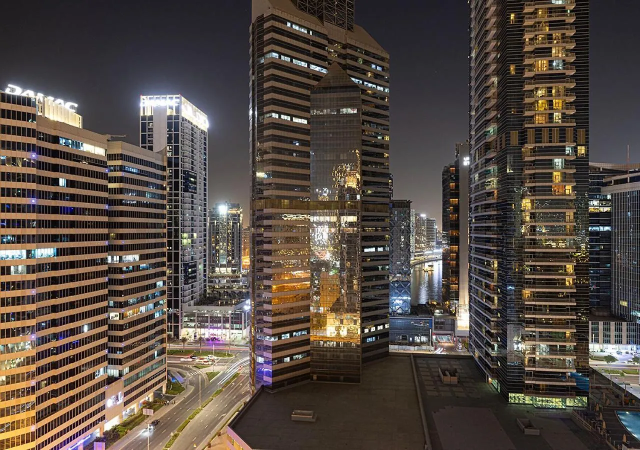 Full Burj Khalifa View - 9 Min Walk To Dubai Mall & Fountain - Luxury 1 Bedroom - Gym - Pool