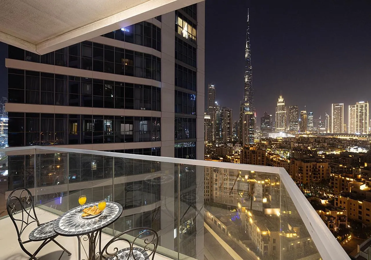 Full Burj Khalifa View - 9 Min Walk To Dubai Mall & Fountain - Luxury 1 Bedroom - Gym - Pool