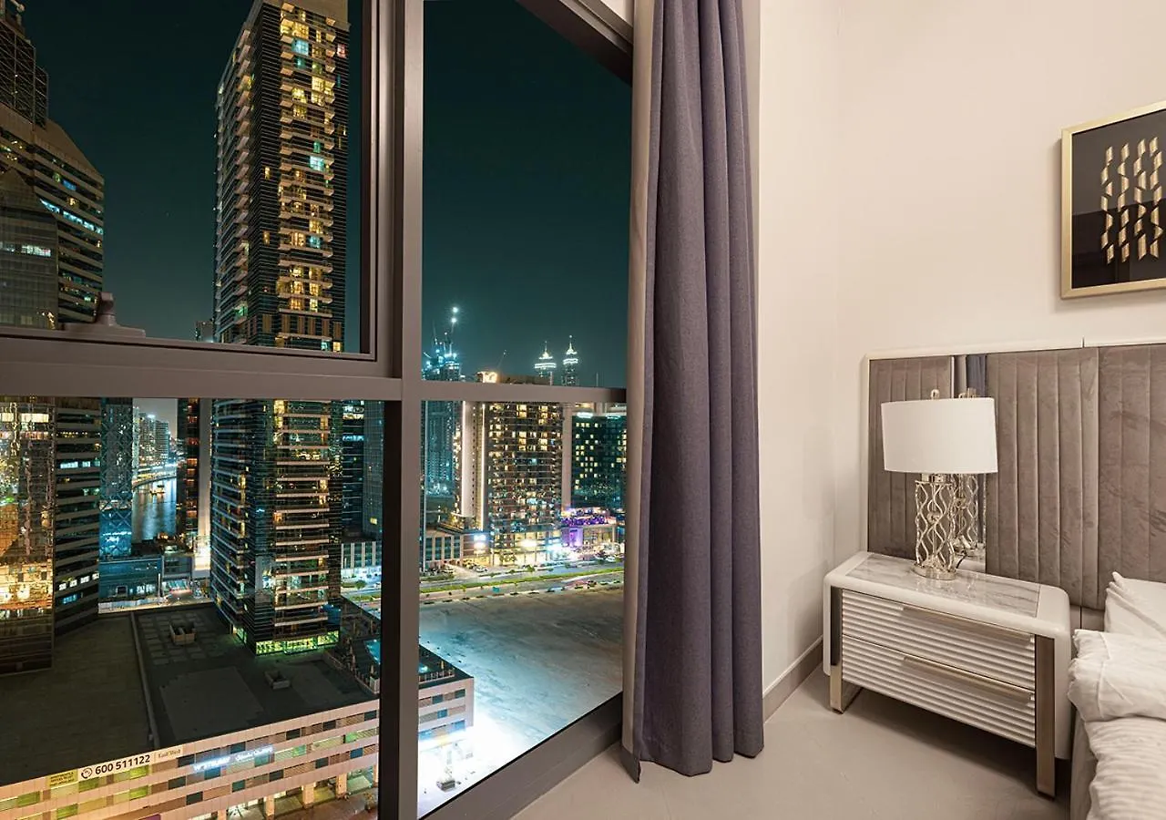 Full Burj Khalifa View - 9 Min Walk To Dubai Mall & Fountain - Luxury 1 Bedroom - Gym - Pool Apartment