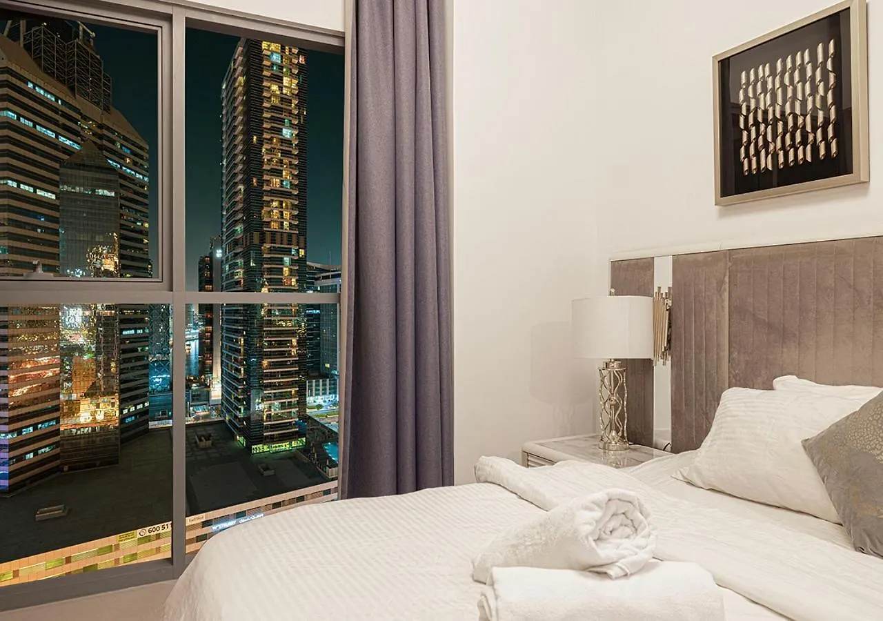 Full Burj Khalifa View - 9 Min Walk To Dubai Mall & Fountain - Luxury 1 Bedroom - Gym - Pool Apartment